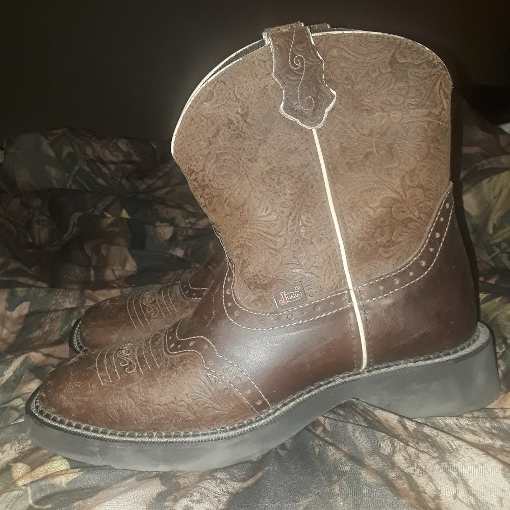 Justin boots